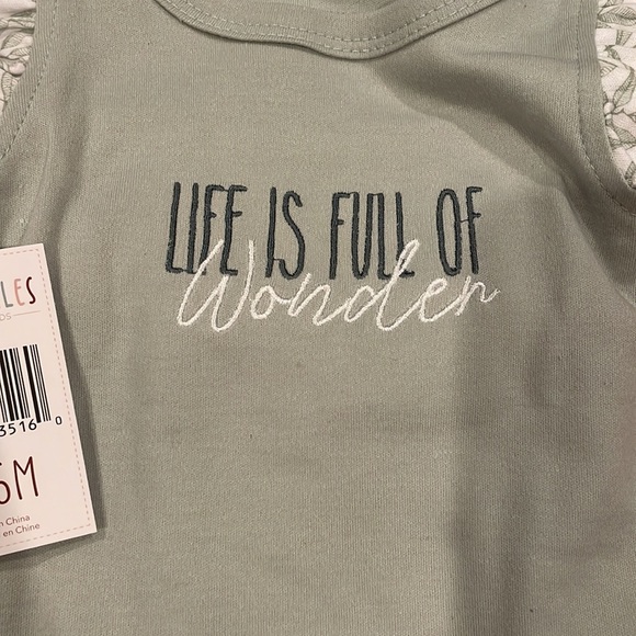 Zoey and Miles | 3 piece set shirt, pants, and bib| size 3-6 months - Picture 5 of 5